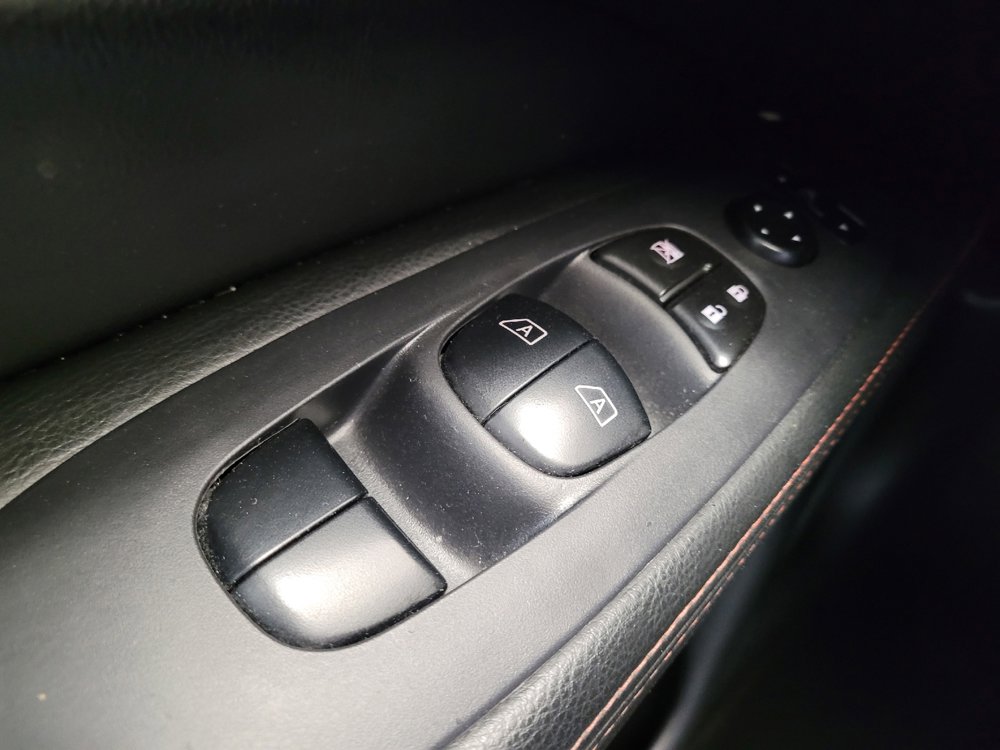 Used 2019 Nissan Pathfinder SL AWD/4WD image 27