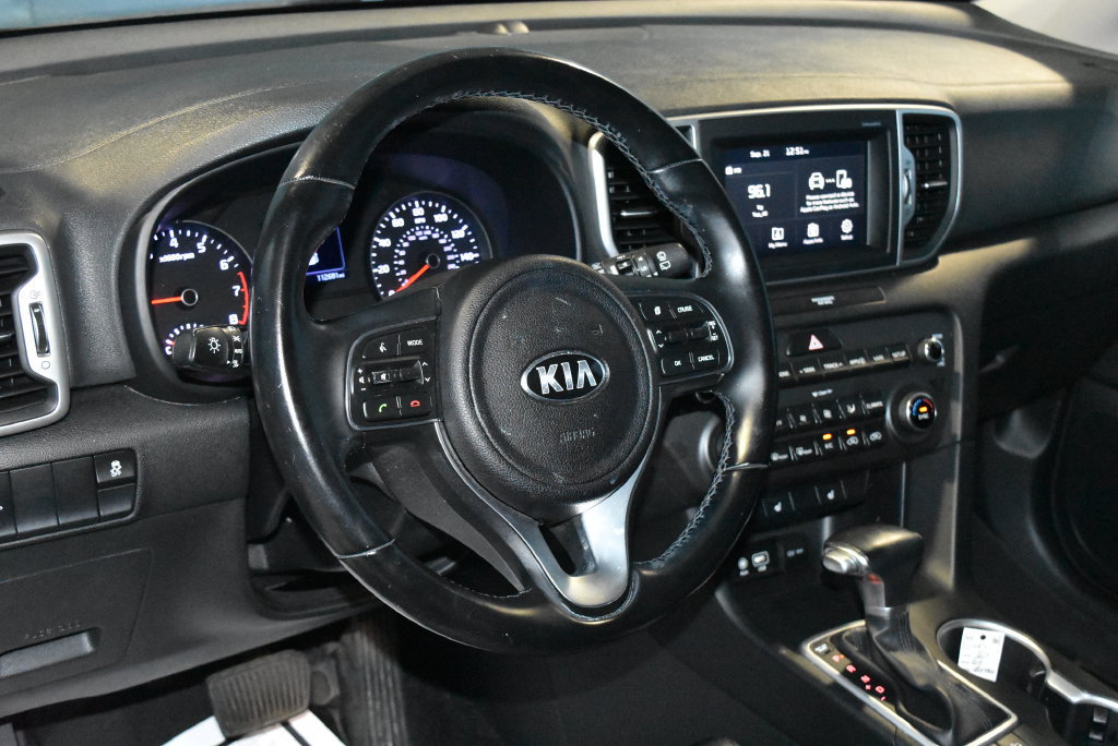 Used 2017 Kia Sportage EX FWD image 2