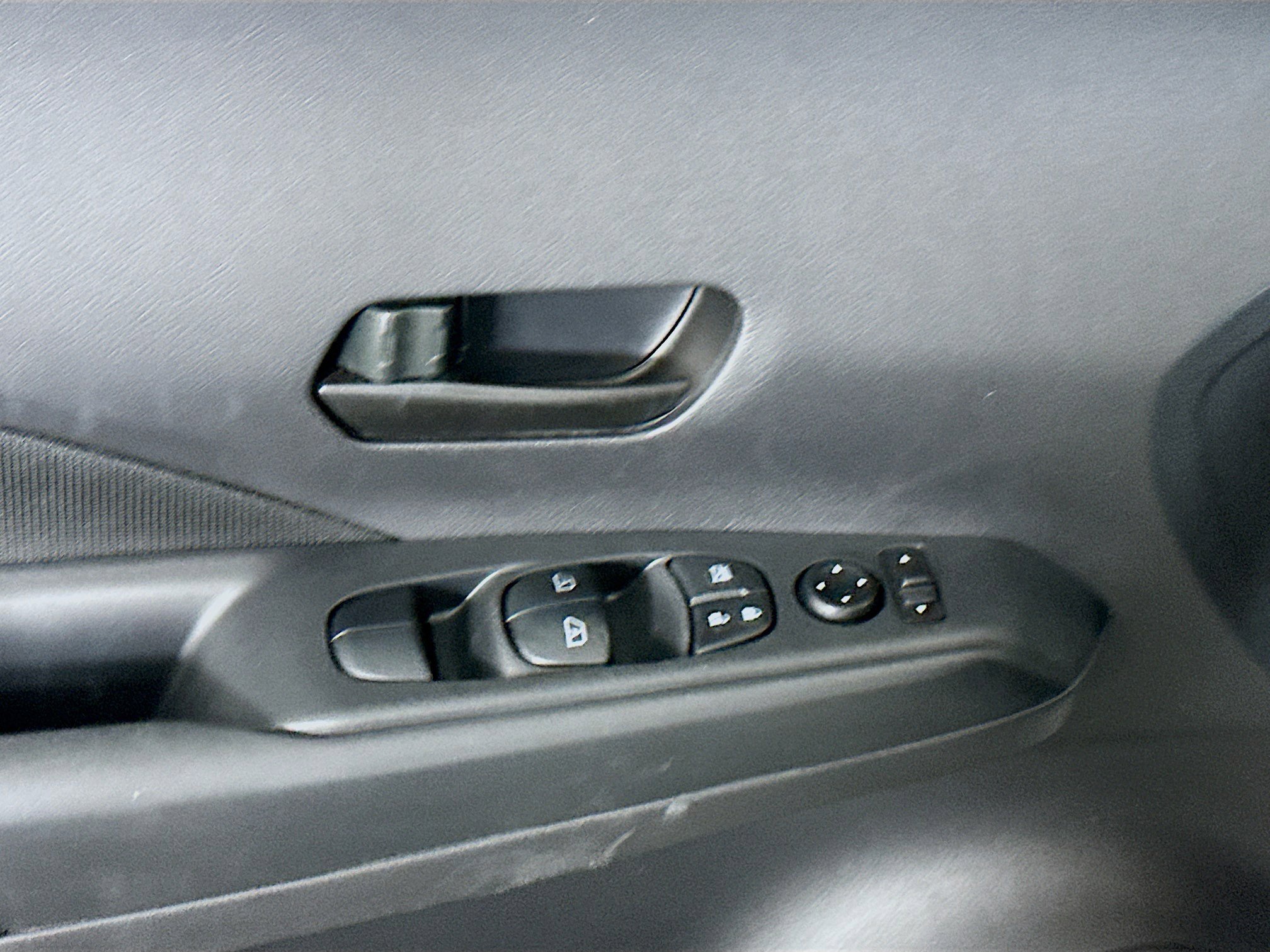 Used 2024 Nissan Kicks S image 15