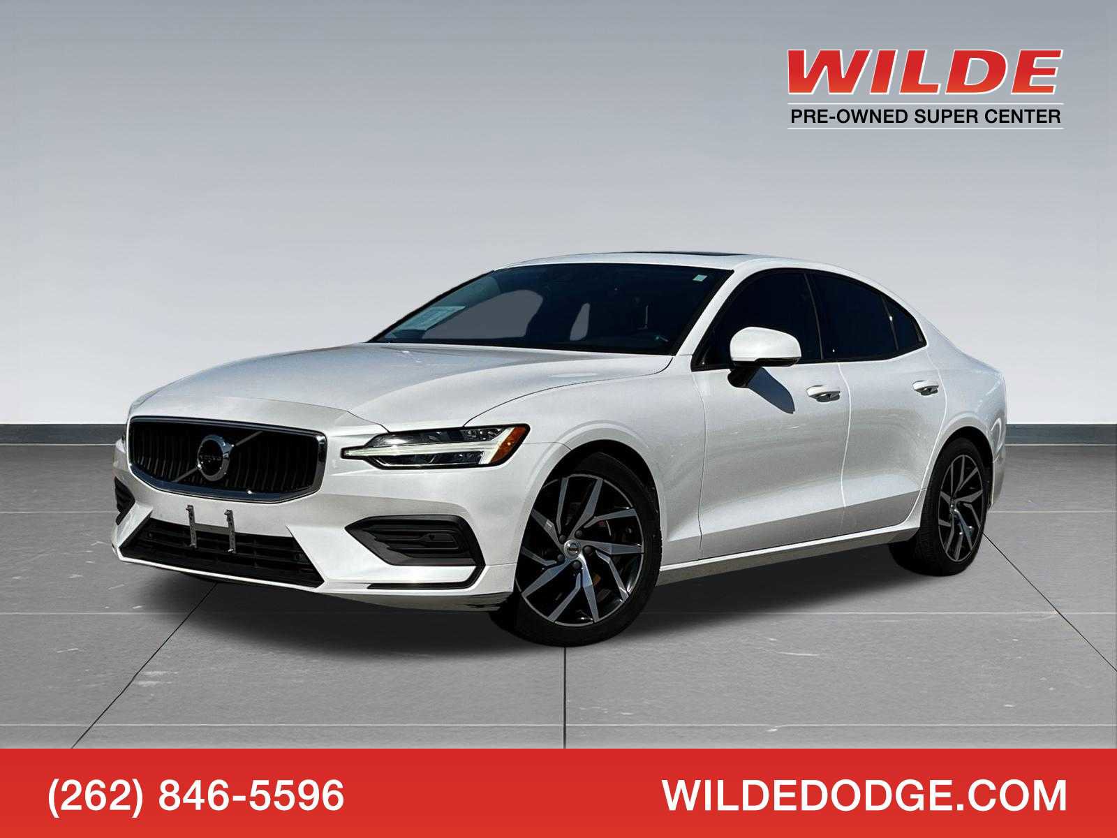 Used 2019 Volvo S60 T6 Momentum w/ Multimedia Package