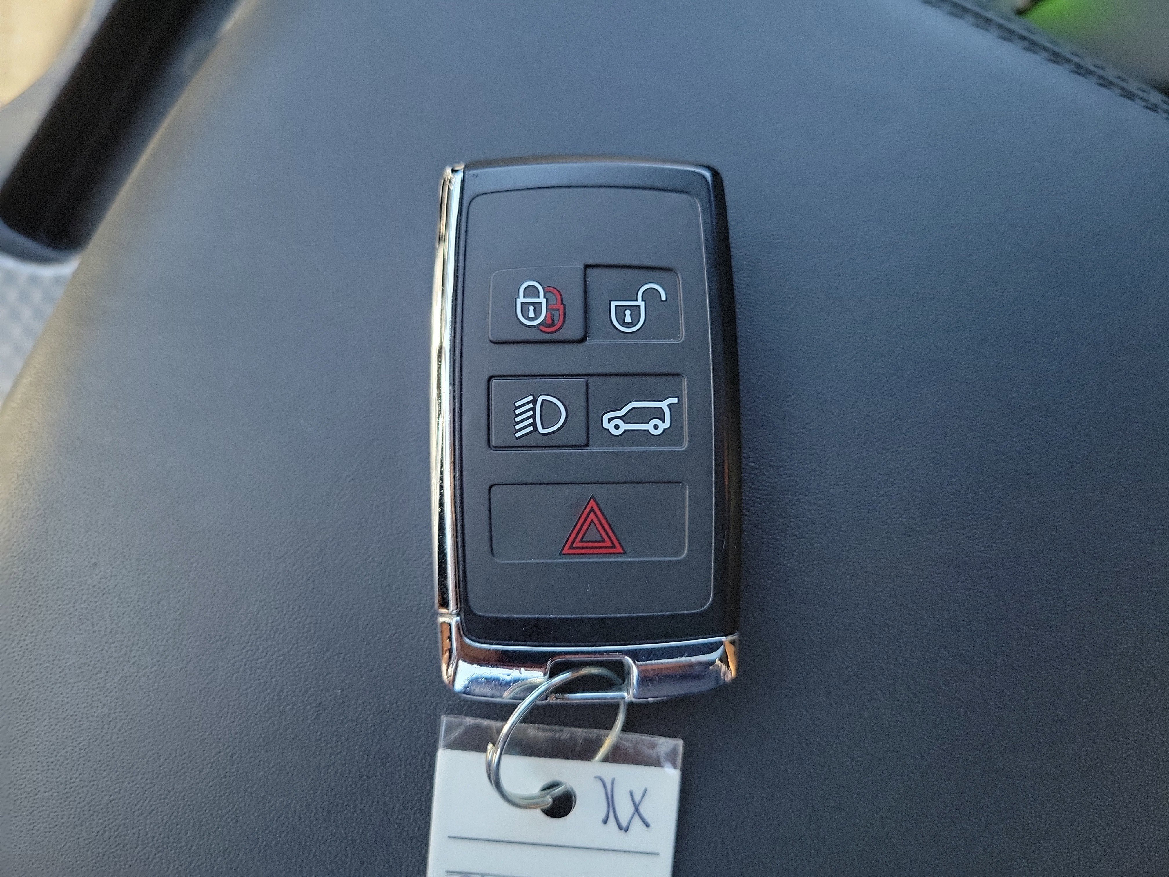 Used 2020 Land Rover Range Rover Sport HST image 30