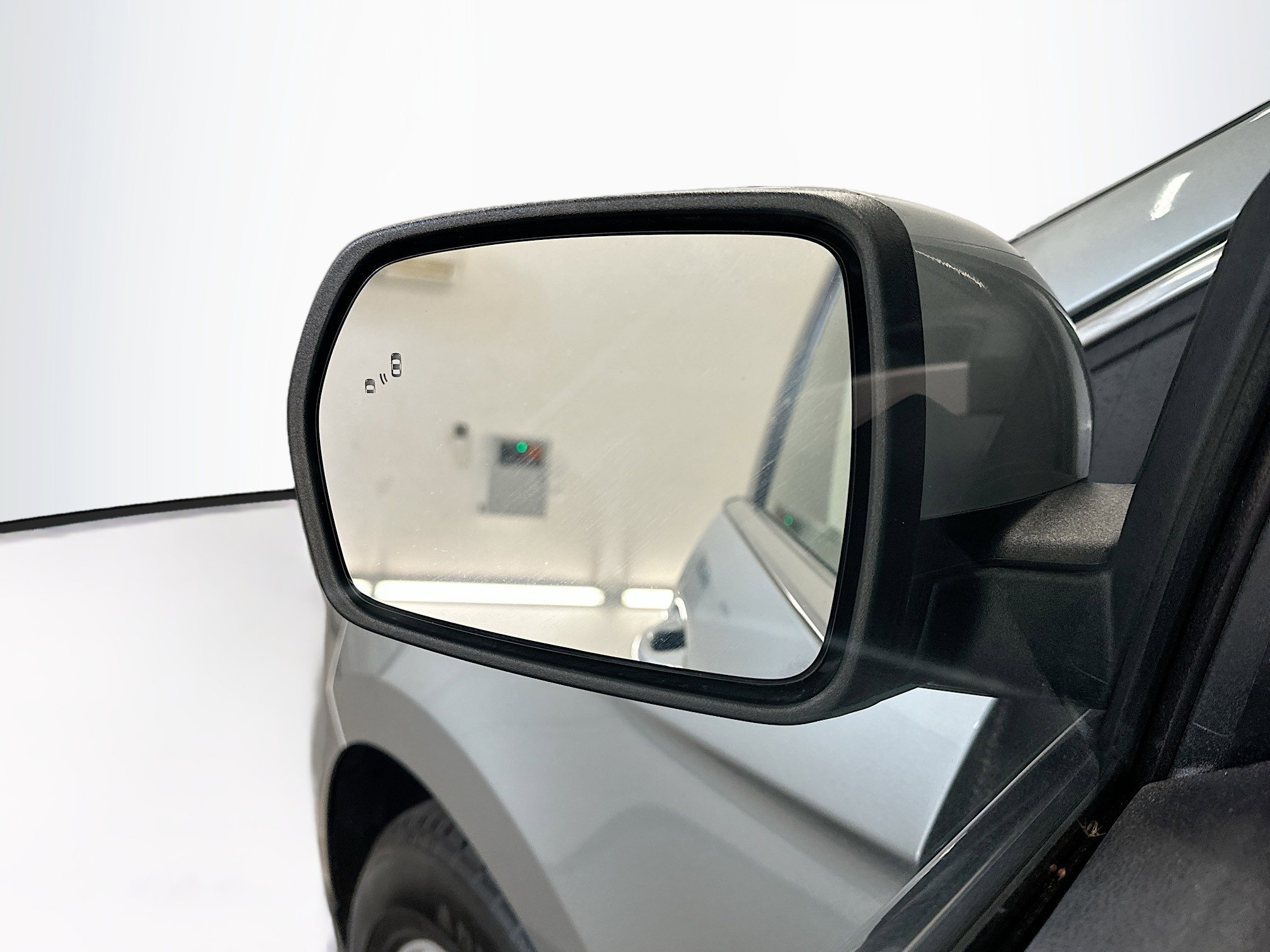 Used 2024 Ford Edge SEL AWD/4WD image 16