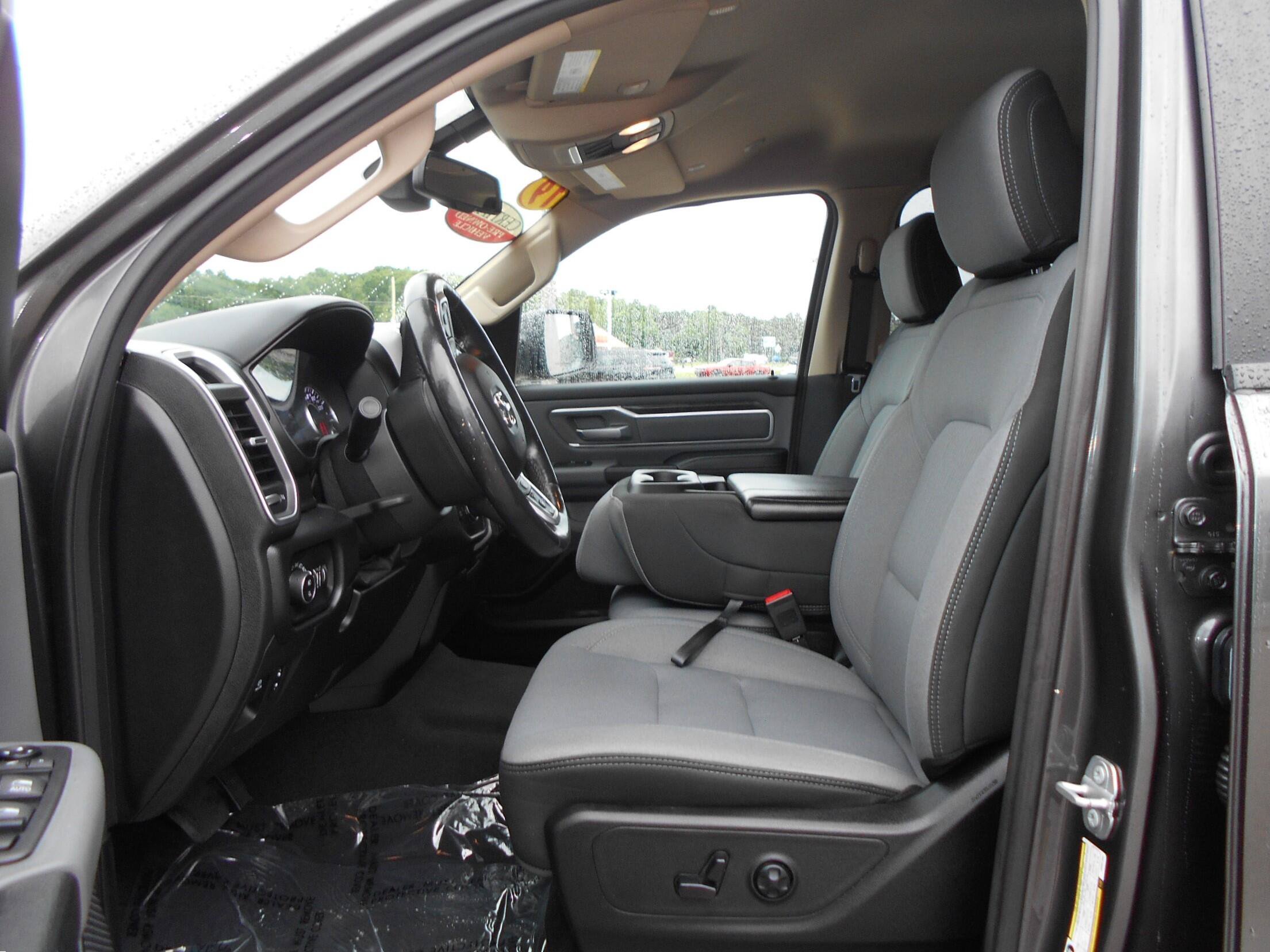 Certified 2019 RAM 1500 Big Horn AWD/4WD image 6