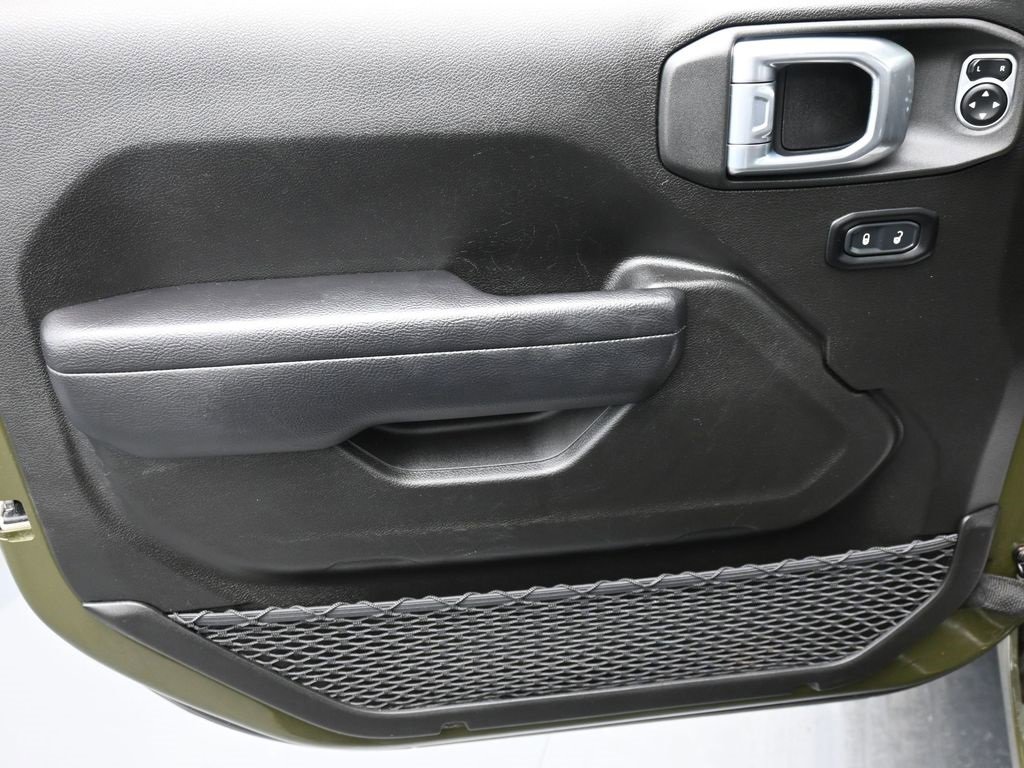 Certified 2024 Jeep Wrangler Sport S image 9