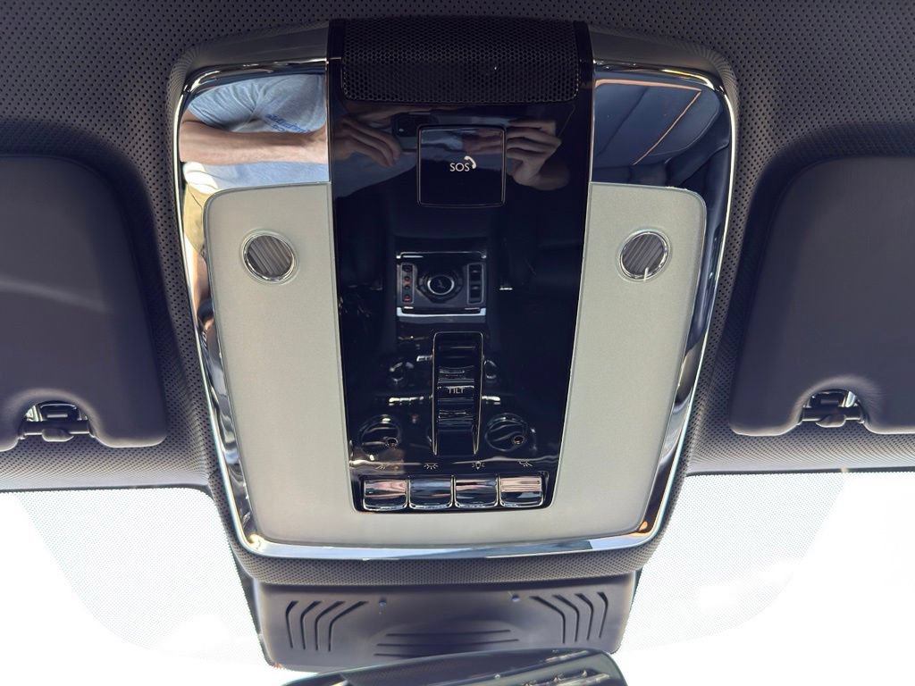 Used 2022 Rolls-Royce Ghost AWD/4WD image 35