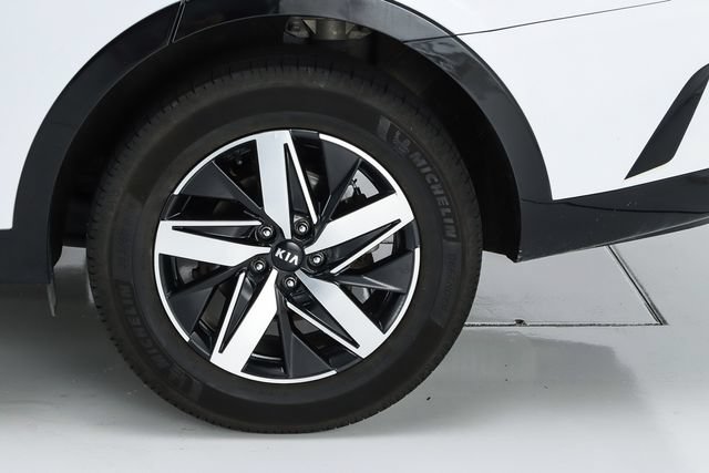 Used 2021 Kia Sorento S FWD image 46