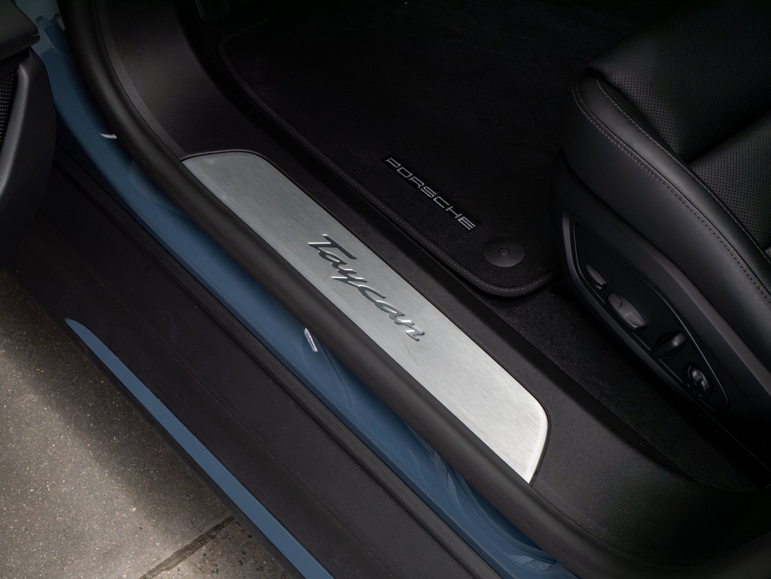 New 2026 Porsche Taycan RWD image 24