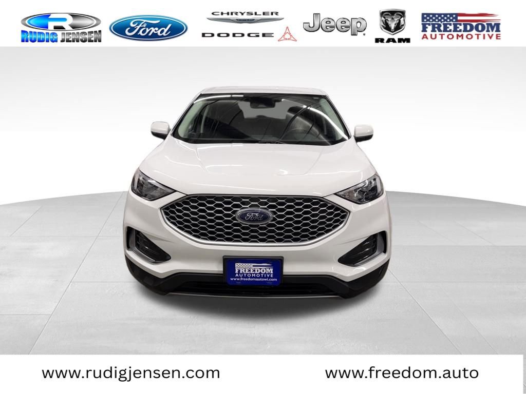 Used 2024 Ford Edge SEL image 8