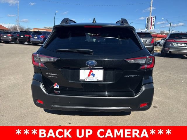 Used 2023 Subaru Outback Premium image 4