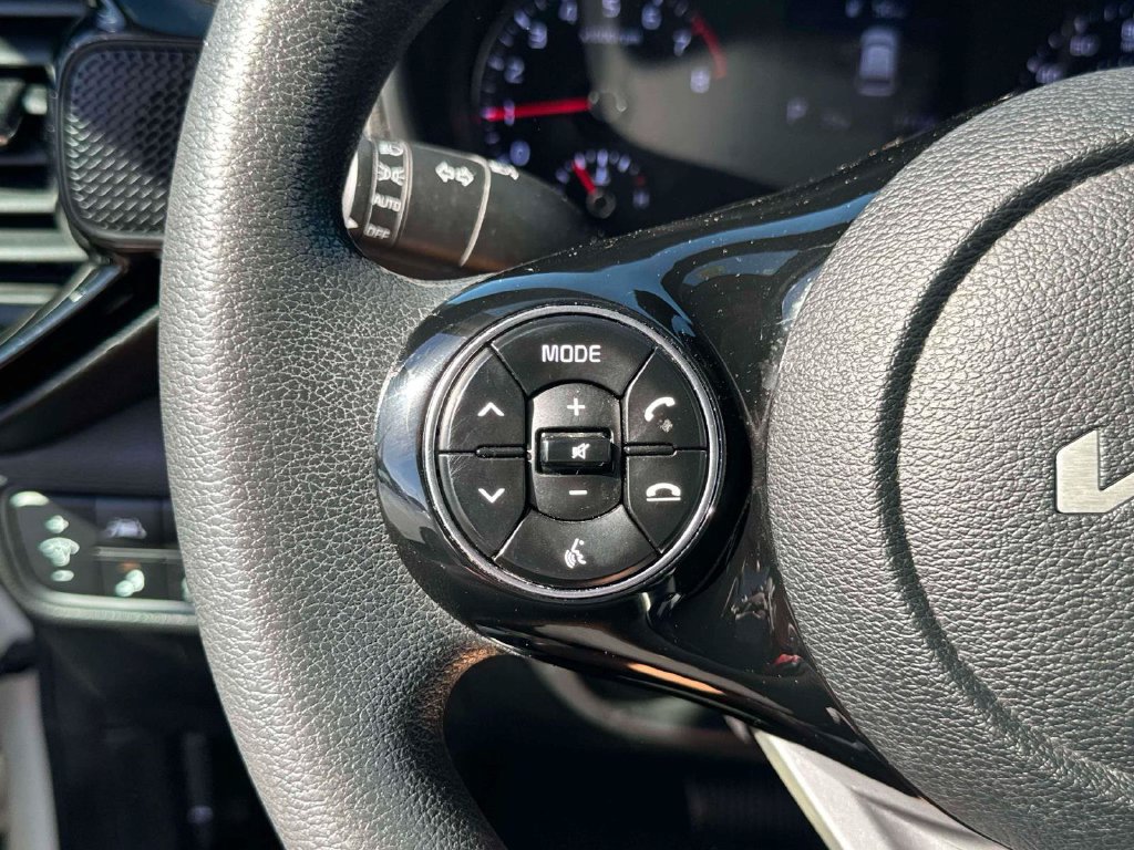 Used 2022 Kia Soul S FWD image 18