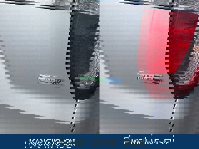 Used 2016 Ford Explorer XLT image 10