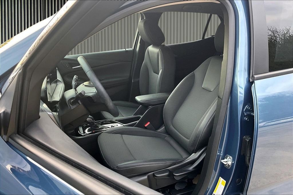 Used 2025 Buick Encore GX Preferred image 25