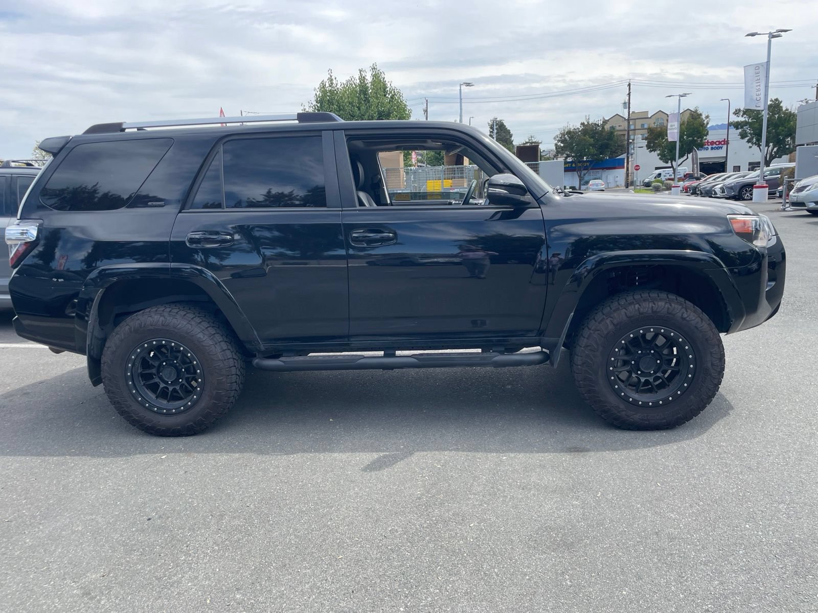 Used 2021 Toyota 4Runner SR5 Premium w/ Moonroof Package AWD/4WD image 6