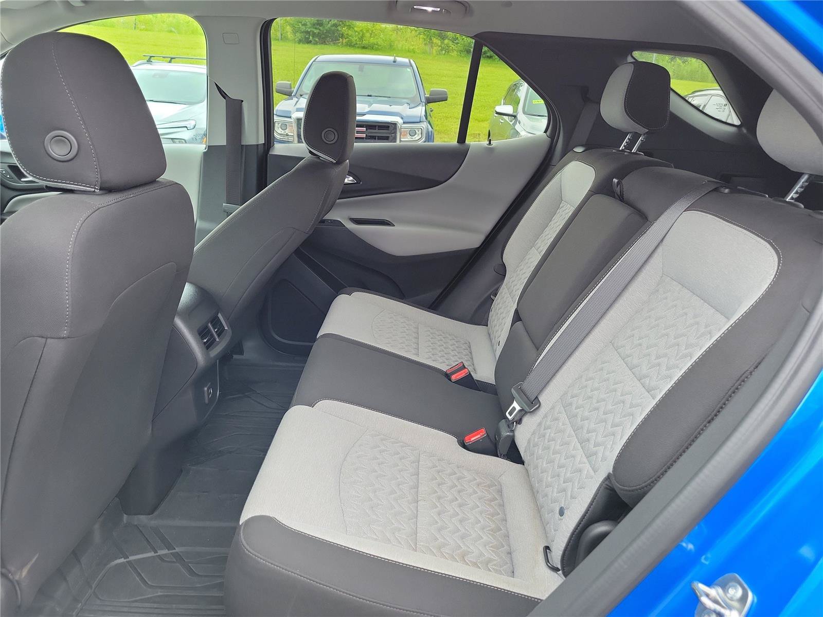 Used 2024 Chevrolet Equinox LT w/ LPO, Floor Liner Package FWD image 15