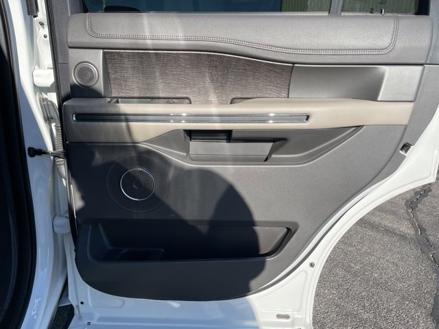 Used 2020 Ford Expedition Limited w/ Equipment Group 302A image 15