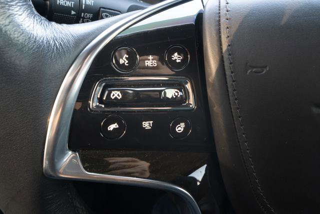 Used 2020 Cadillac Escalade Platinum image 16