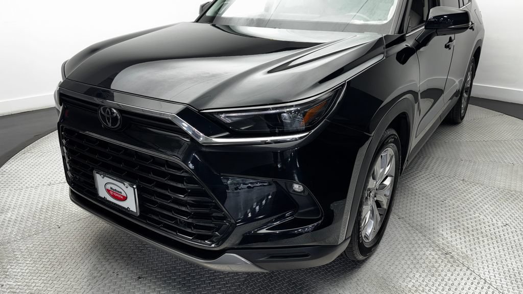 Used 2024 Toyota Grand Highlander AWD image 4