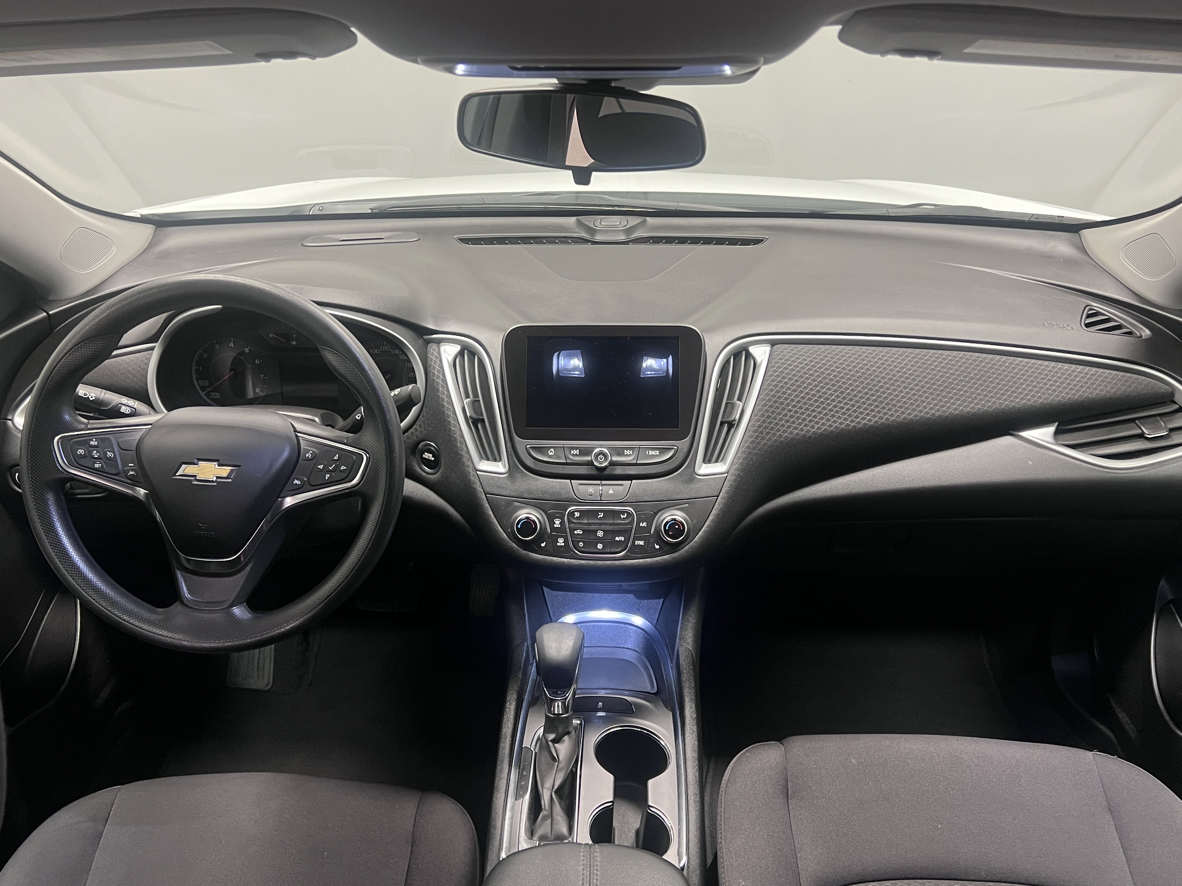 Used 2023 Chevrolet Malibu LT image 13