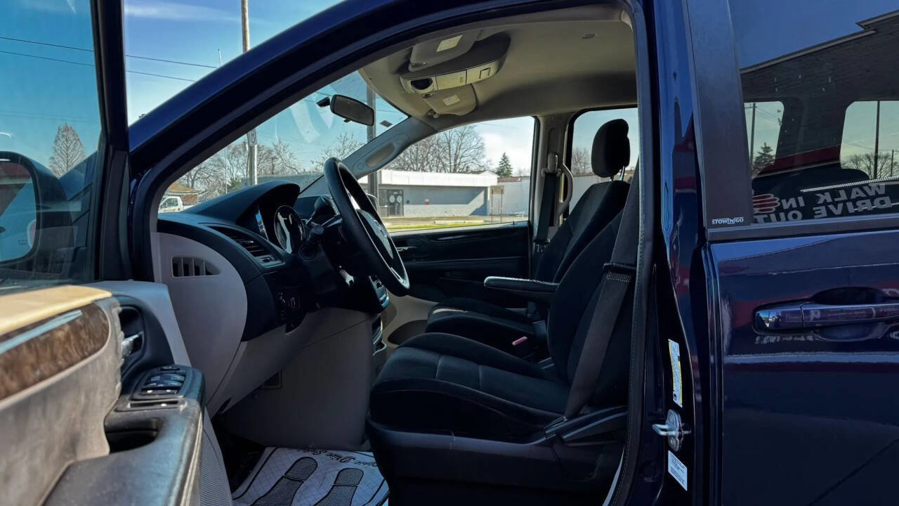 Used 2013 Dodge Grand Caravan SE image 10