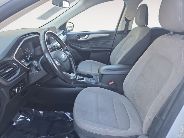 Used 2021 Ford Escape SE w/ SE Sport Appearance Package image 9