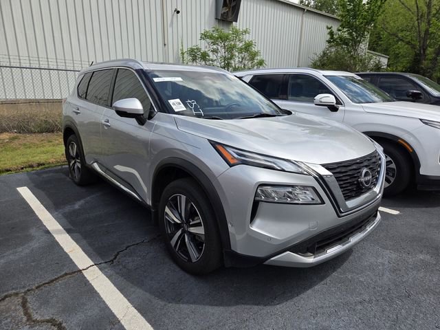 Used 2023 Nissan Rogue Platinum w/ Platinum Premium Package image 3