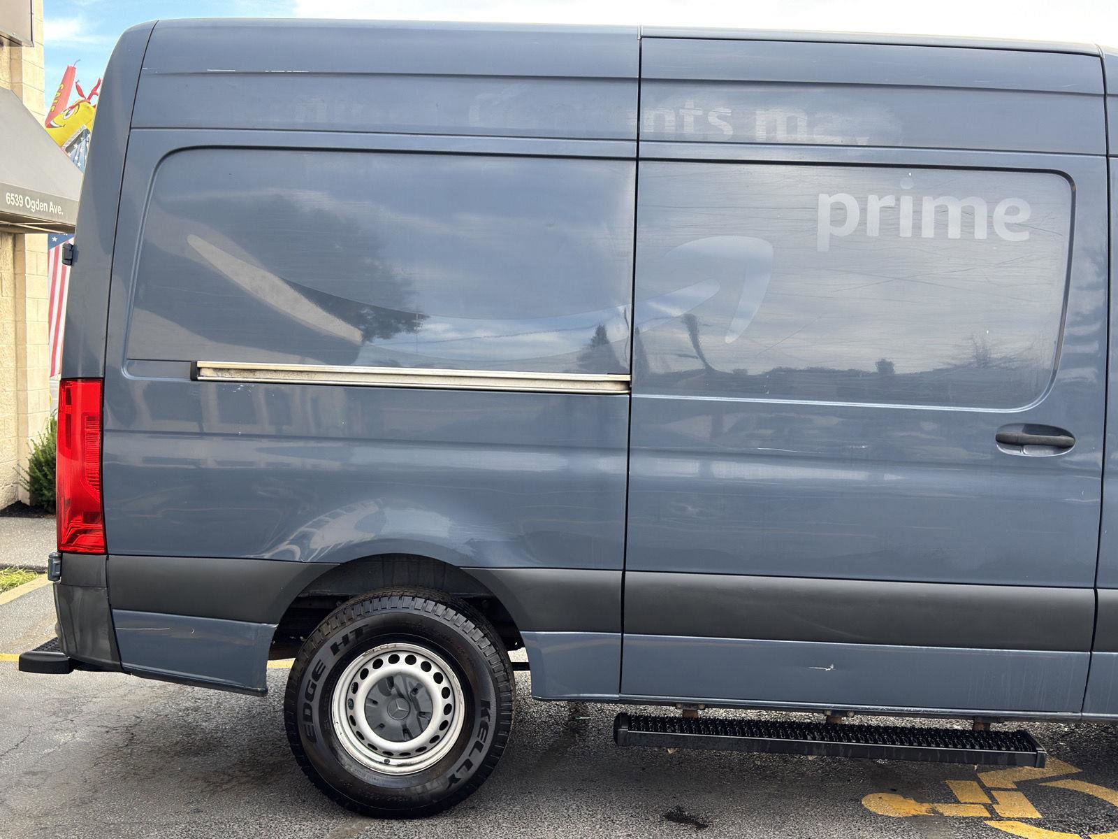 Used 2019 Mercedes-Benz Sprinter 144 image 9