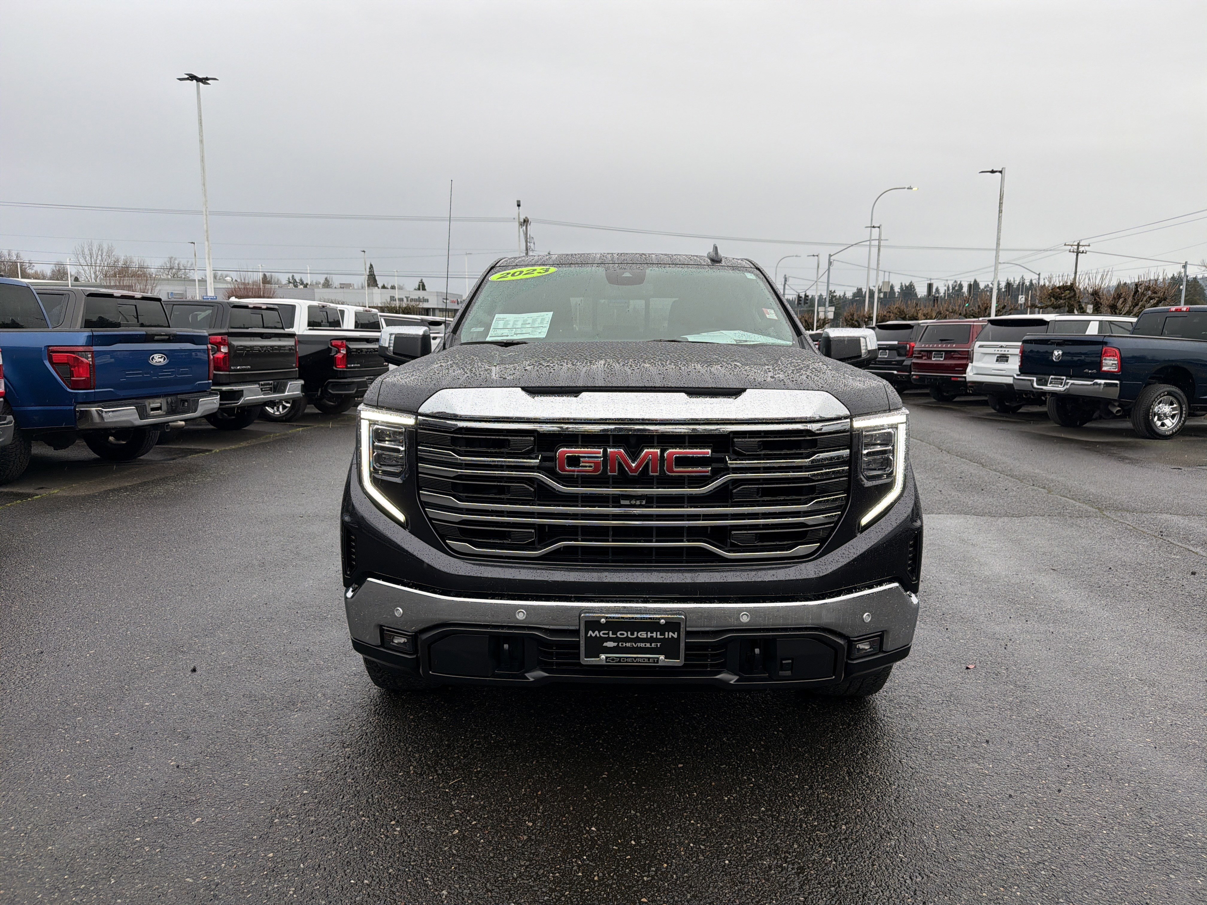 Used 2023 GMC Sierra 1500 SLT w/ SLT Premium Plus Package image 8