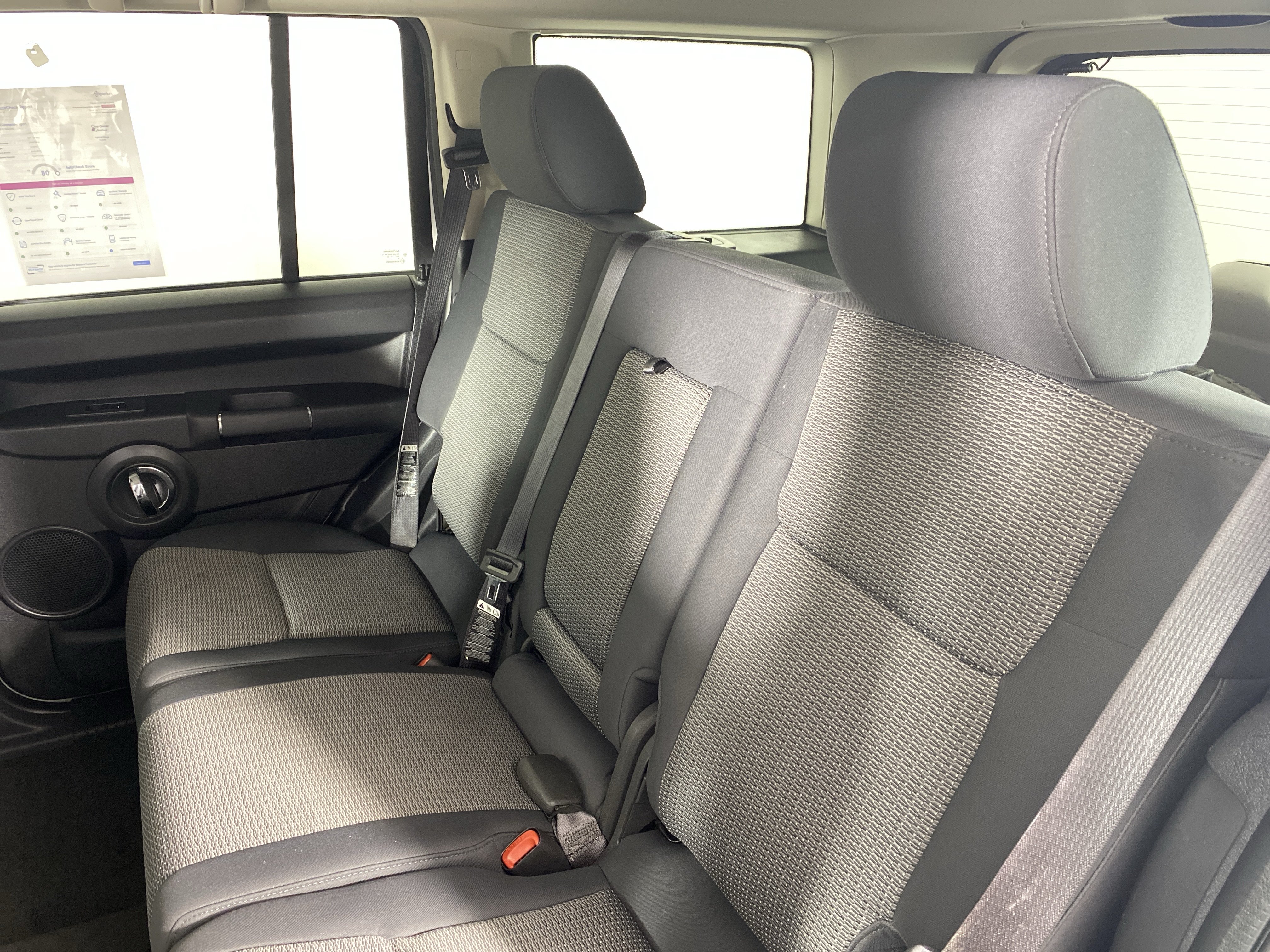 Used 2010 Jeep Commander Sport AWD/4WD image 24