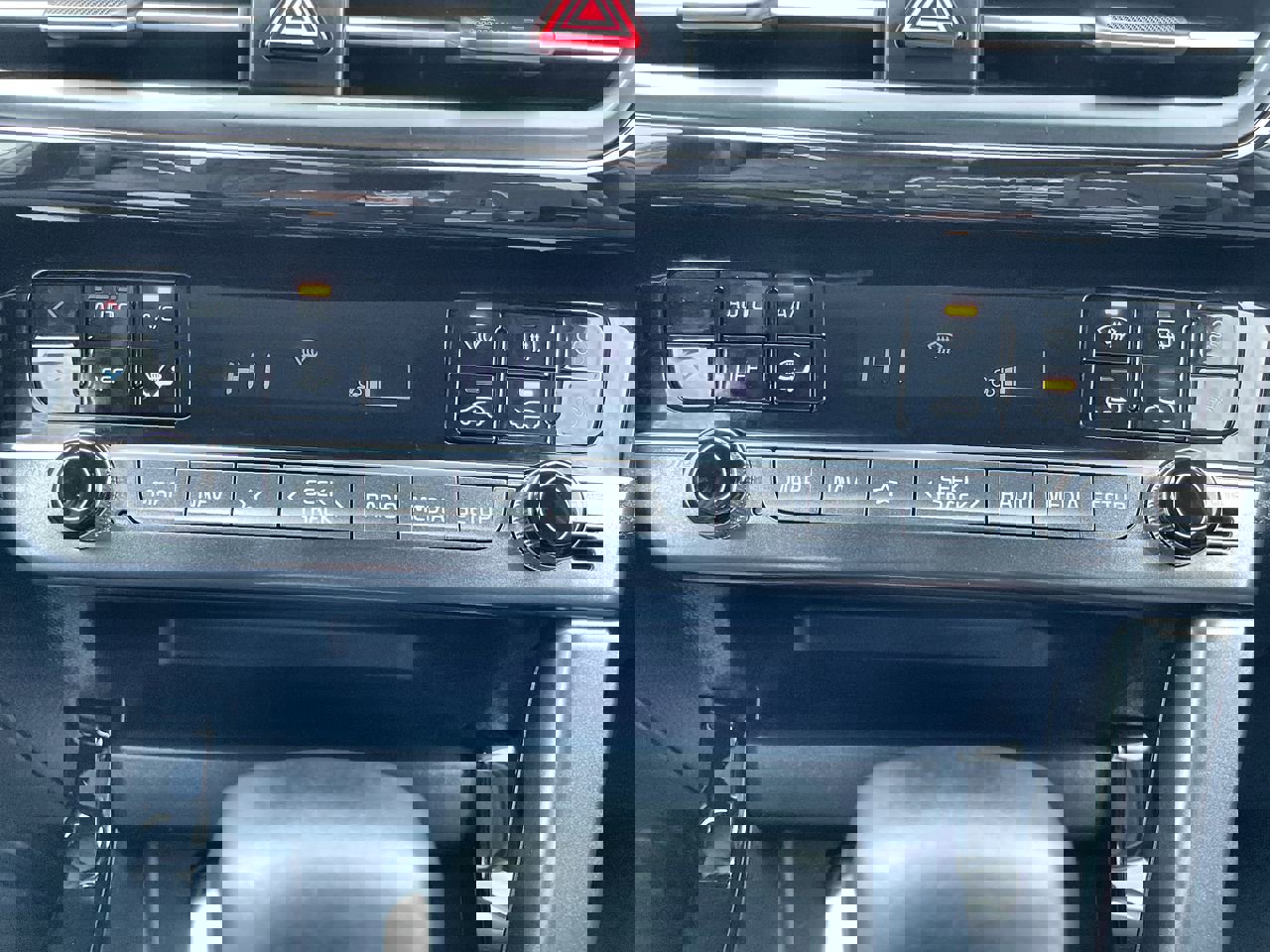 Certified 2024 Kia Seltos X-Line image 17