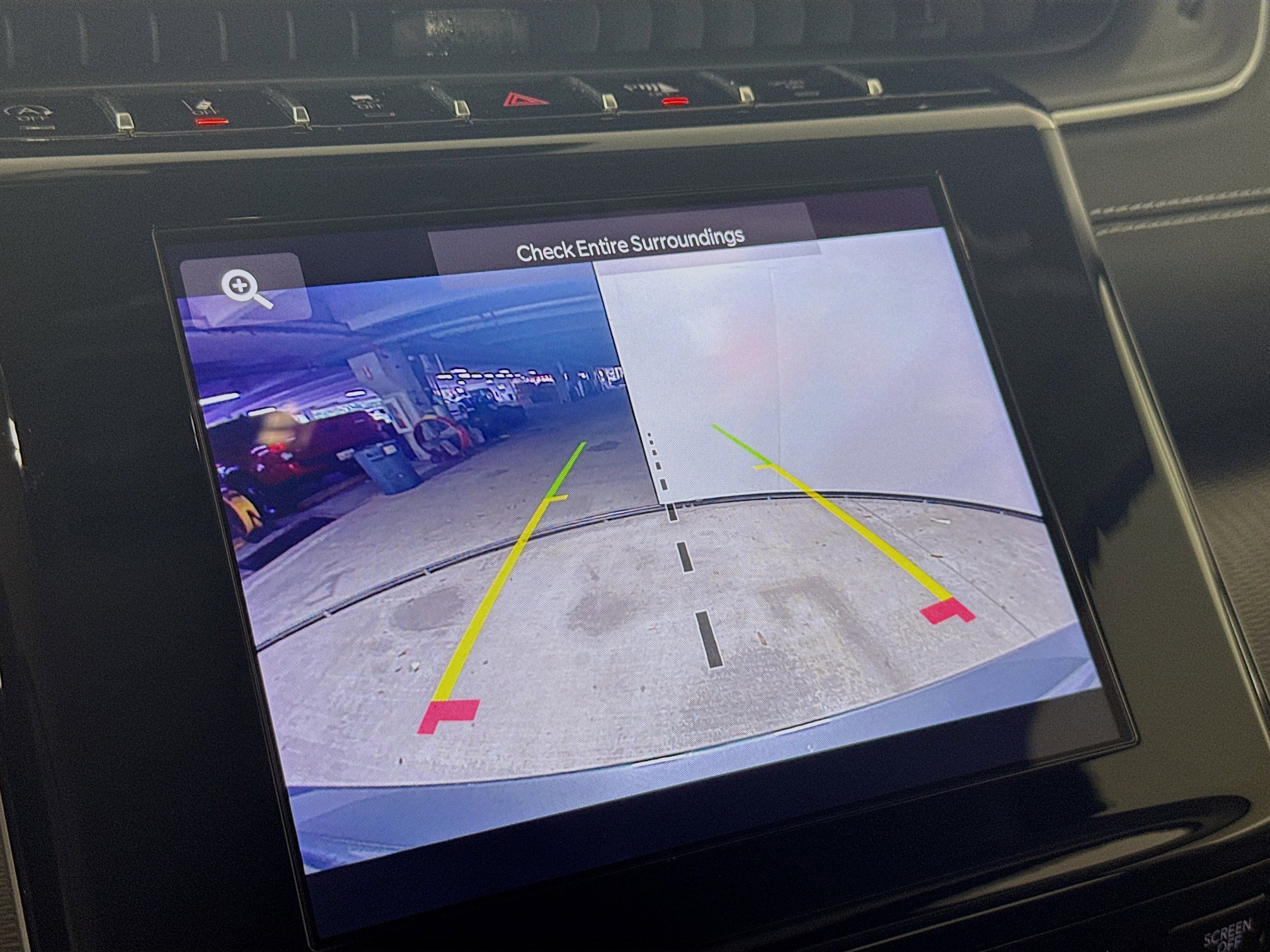 Used 2023 Jeep Grand Cherokee Laredo image 14