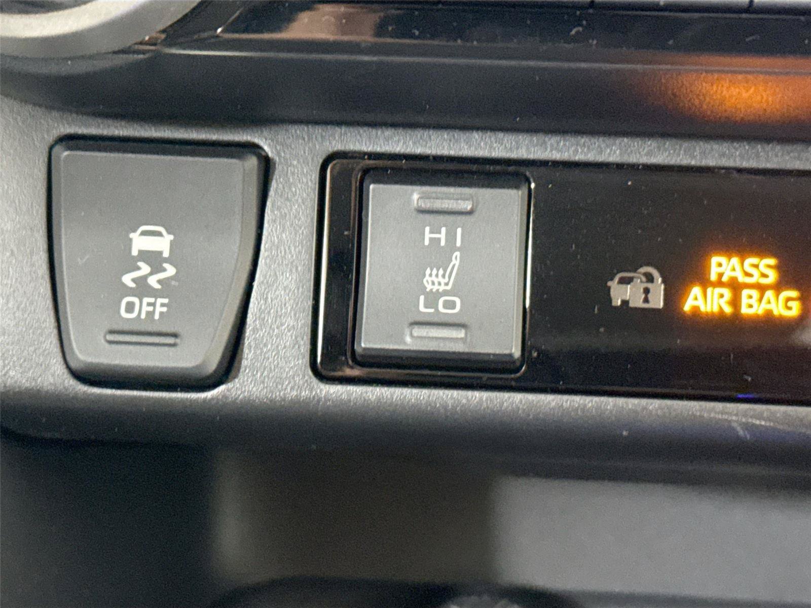 Used 2025 Toyota RAV4 XLE Premium w/ Weather Package AWD/4WD image 8