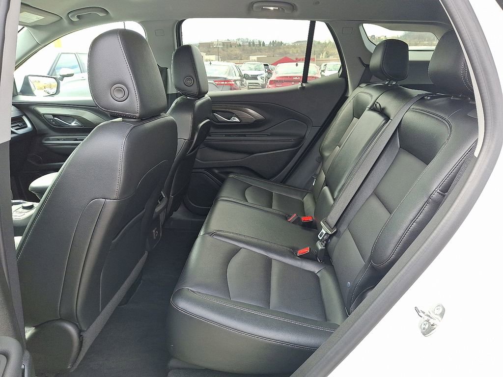 Used 2024 GMC Terrain SLT image 10