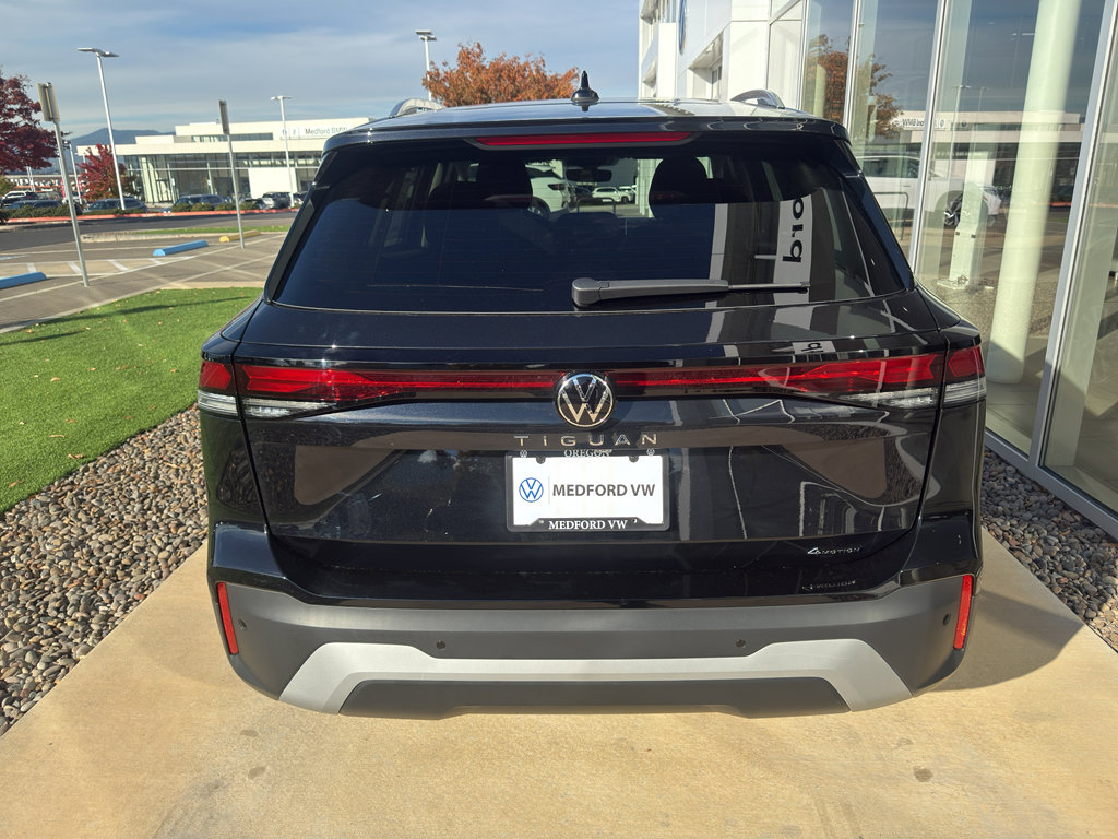 New 2025 Volkswagen Tiguan S image 5