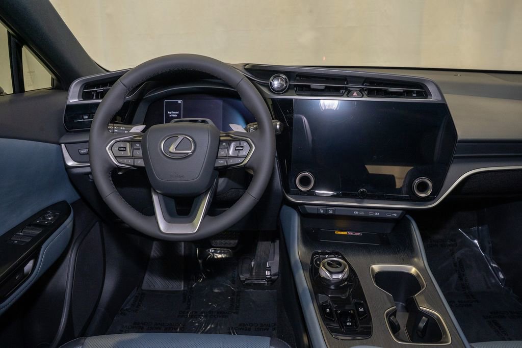 Used 2026 Lexus RZ 350e 2WD w/ Convenience Package image 7