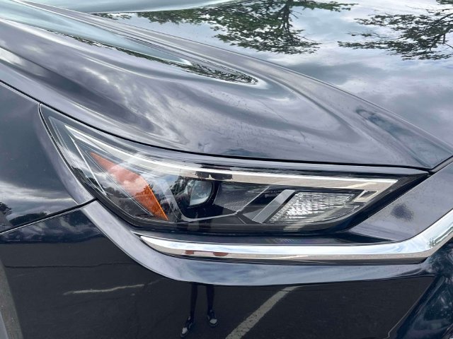 Used 2024 Toyota Grand Highlander AWD image 13