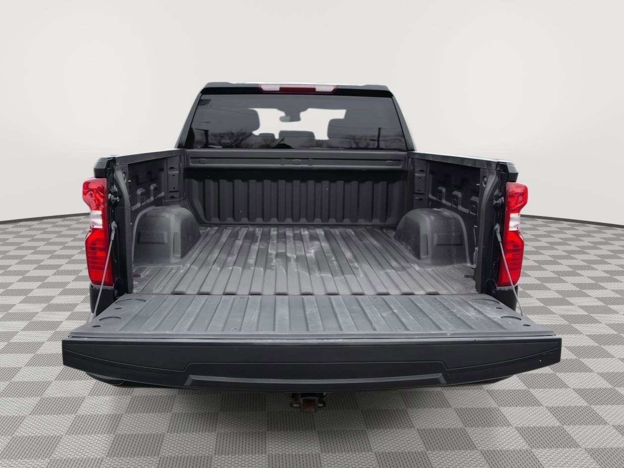 Used 2023 Chevrolet Silverado 1500 Custom image 5