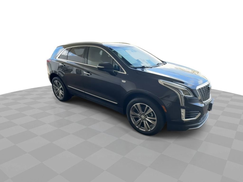Certified 2025 Cadillac XT5 Premium Luxury image 2