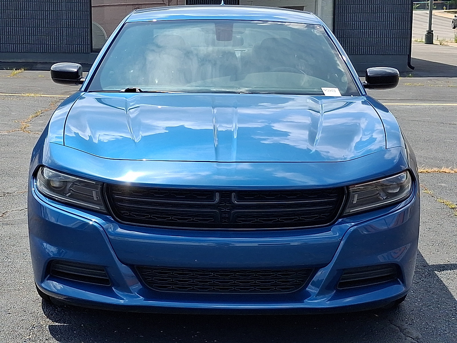Used 2023 Dodge Charger SXT RWD image 2