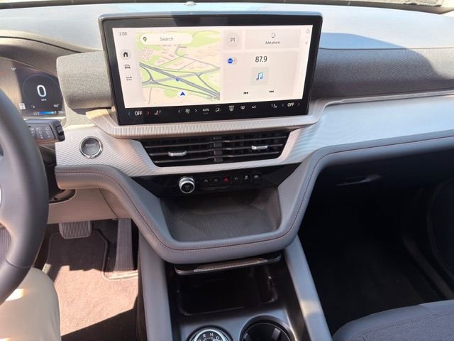 New 2025 Ford Explorer Active image 2