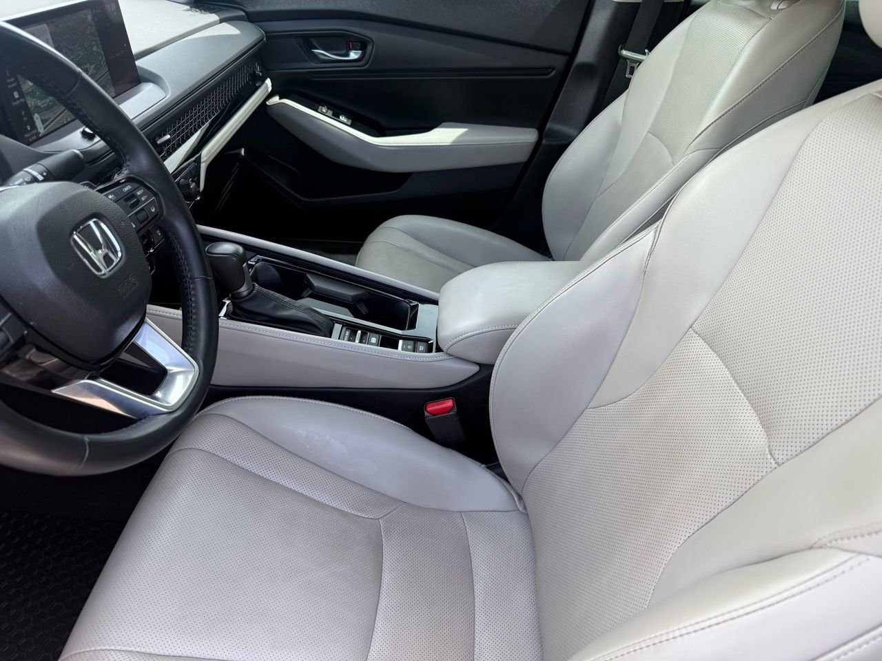 Used 2023 Honda Accord Touring image 10