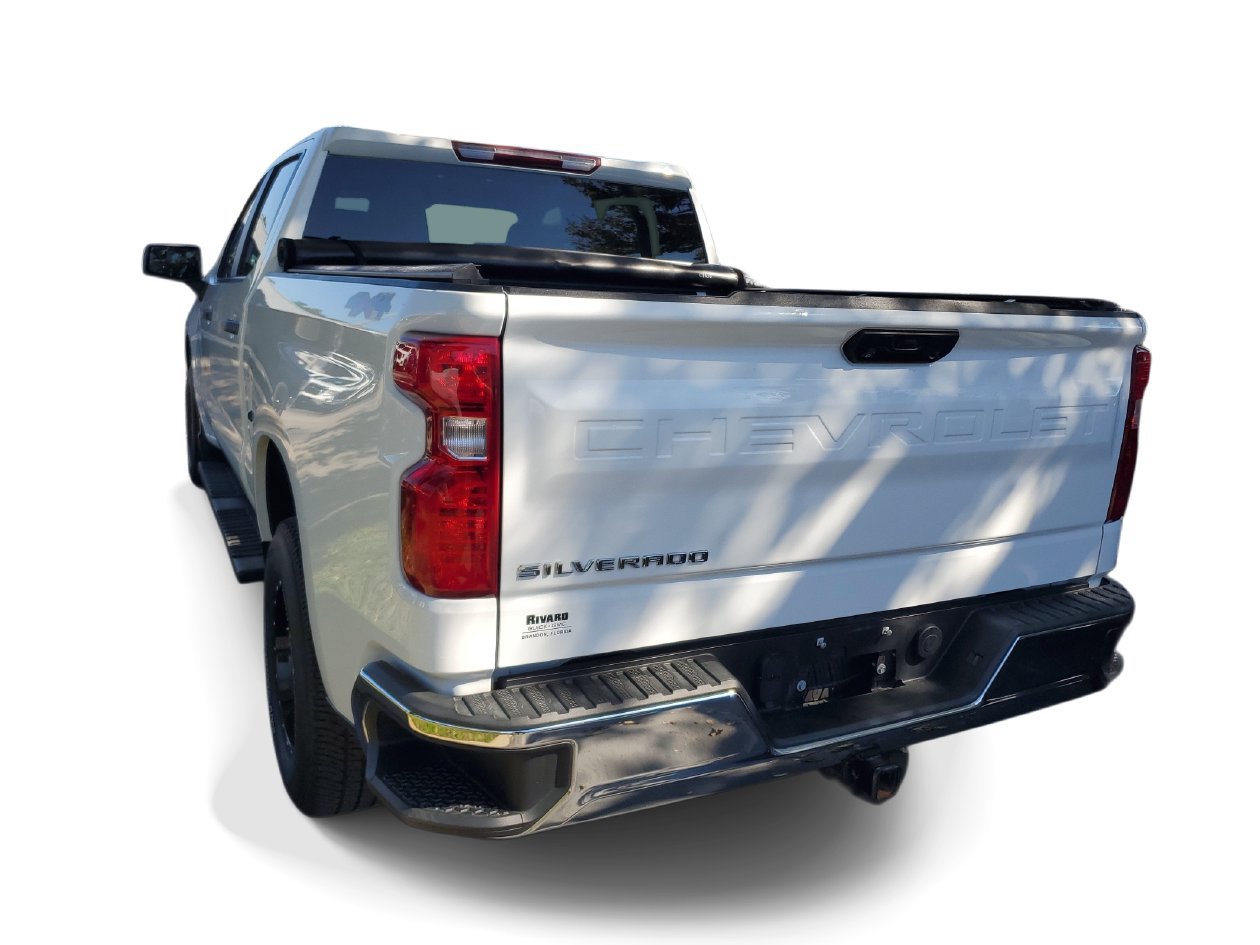 Used 2023 Chevrolet Silverado 1500 W/T w/ WT Value Package AWD/4WD image 3