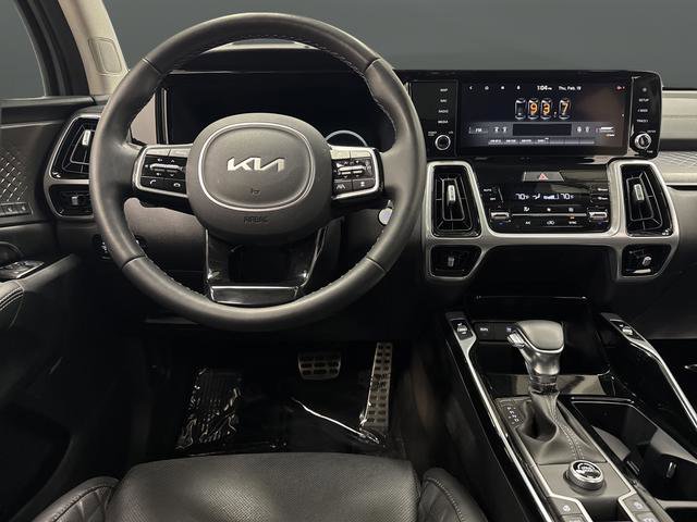 Used 2022 Kia Sorento SX image 5