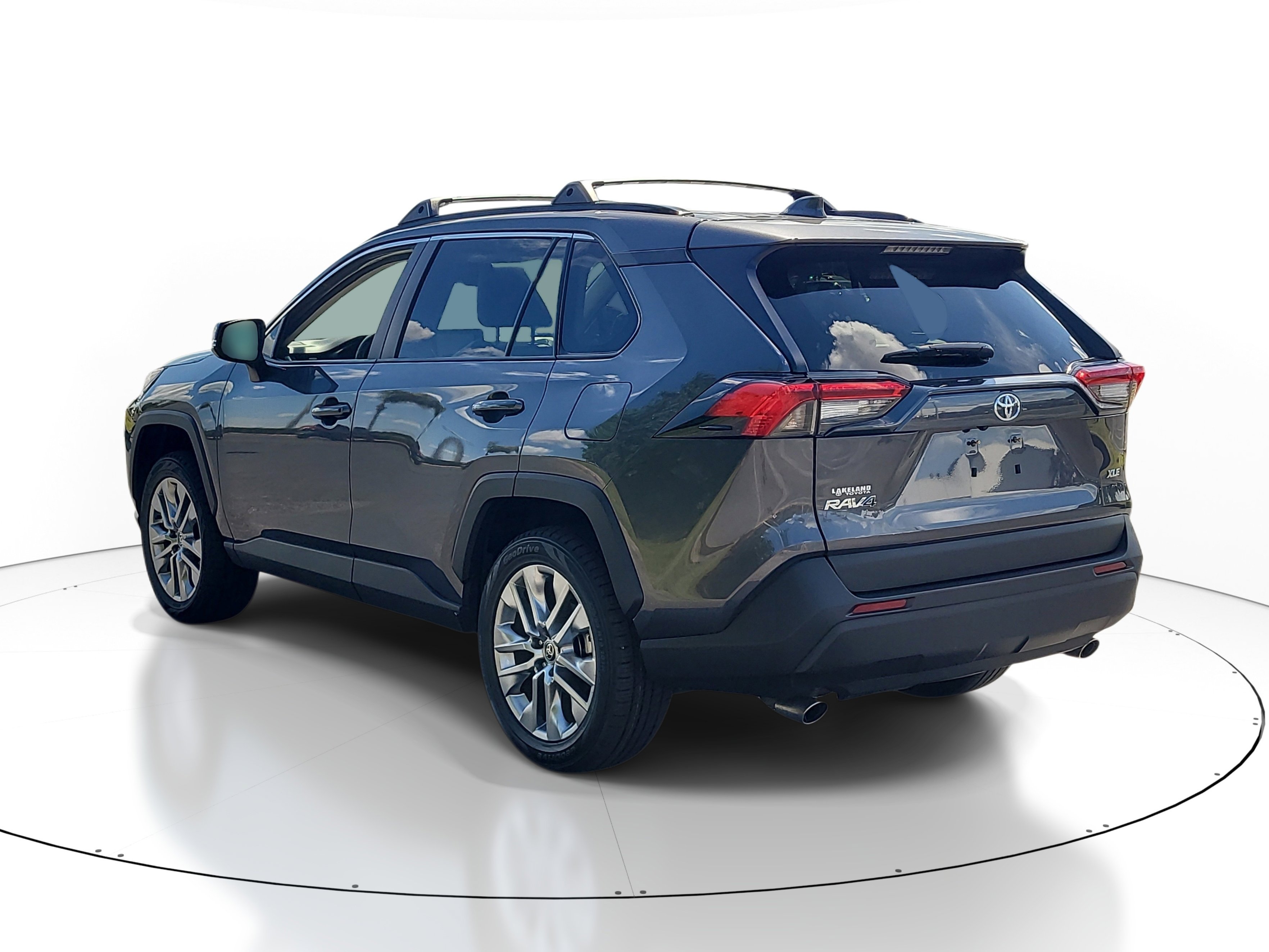 Certified 2025 Toyota RAV4 XLE Premium FWD image 5