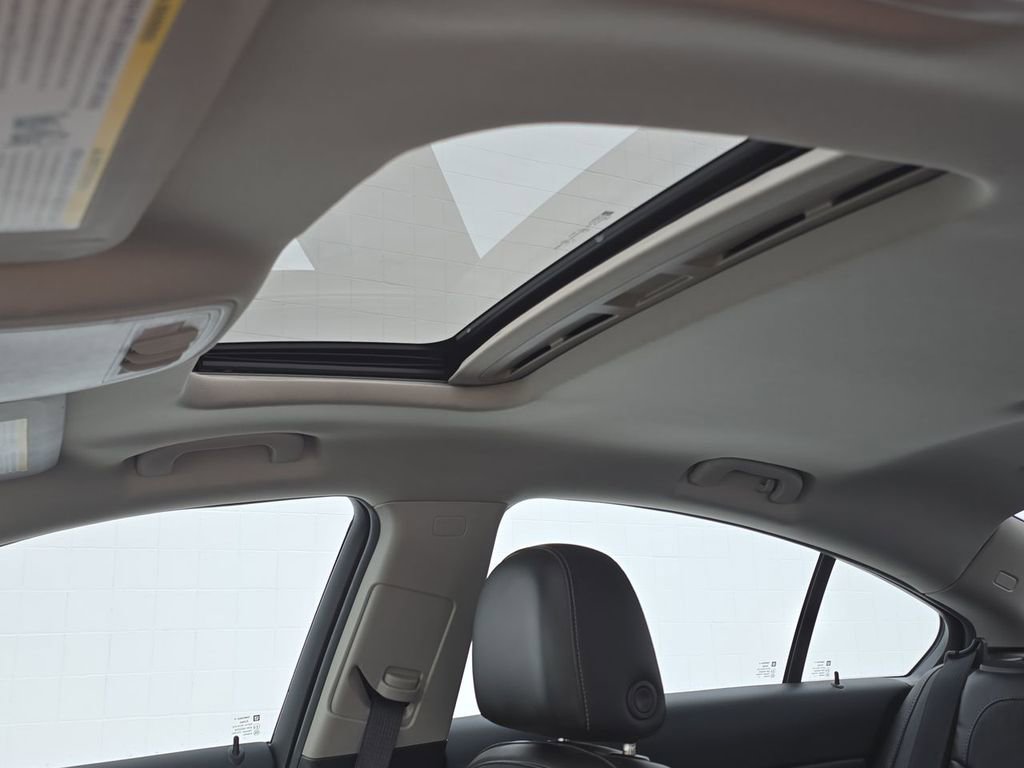 Certified 2017 Buick Regal Sport Touring image 19