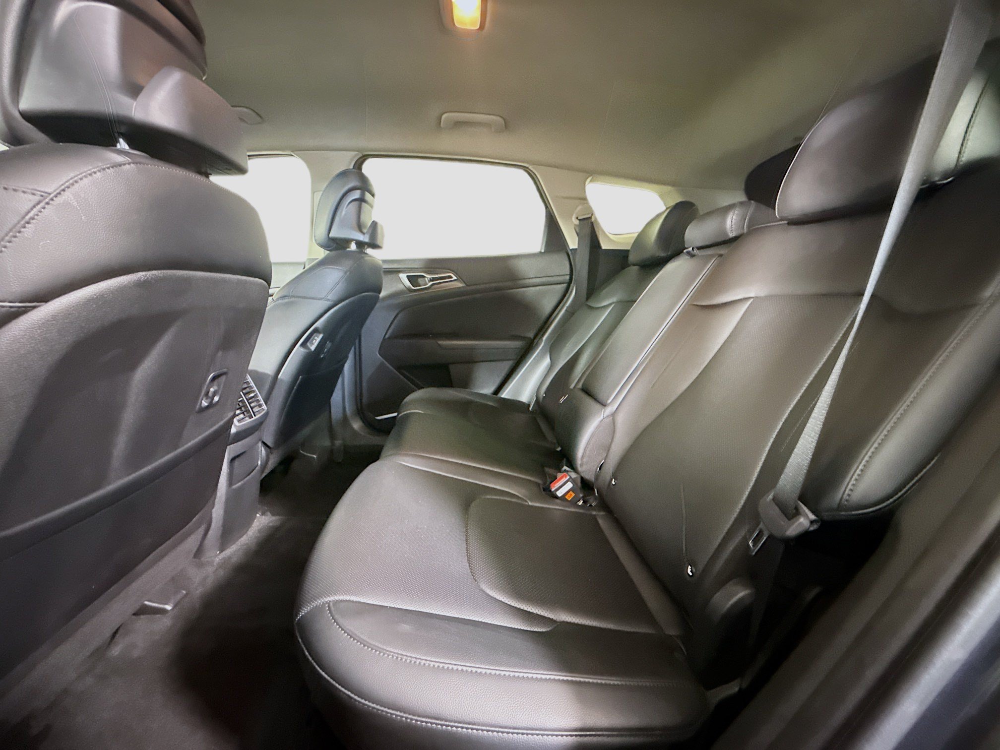 Used 2023 Kia Sportage EX FWD image 25
