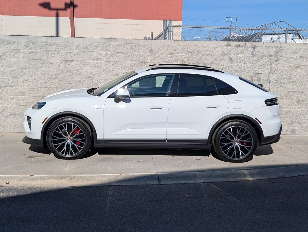 New 2025 Porsche Macan 4S Electric AWD/4WD image 2