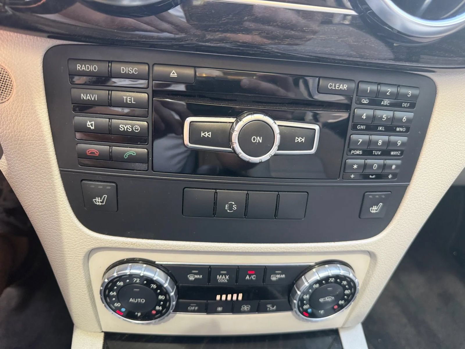 Used 2013 Mercedes-Benz GLK 250 BlueTEC 4MATIC image 18