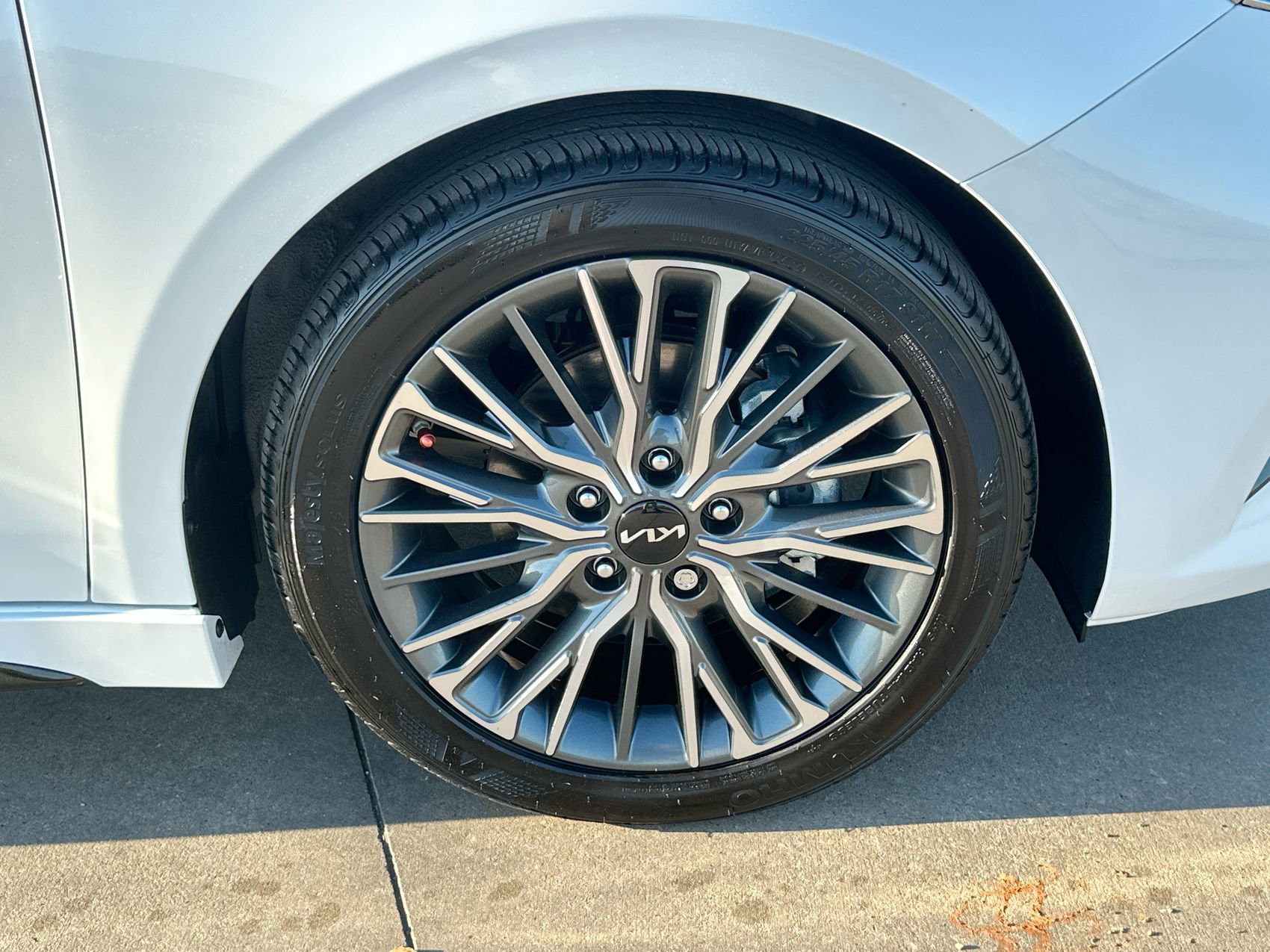 Used 2024 Kia Forte GT-Line w/ GT-Line Premium Package image 10