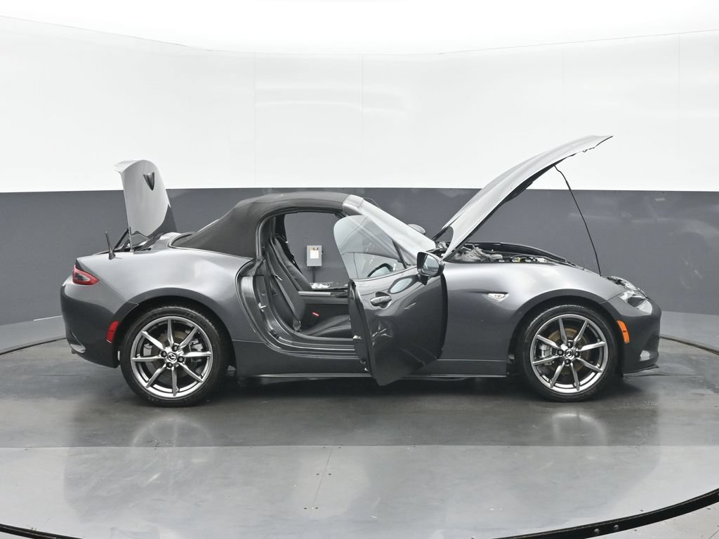 Used 2022 MAZDA MX-5 Miata Grand Touring w/ Weather Package RWD image 35