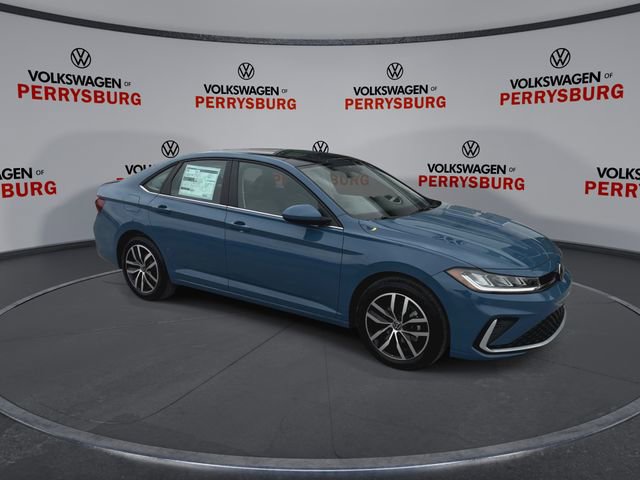 New 2026 Volkswagen Jetta SE image 2